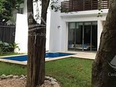 Casa En Venta En Playacar Fase 2 Rincón Del Mar B-syr136