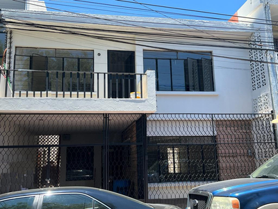 Casa En Venta Por Venustiano Carranza Centro Monterrey