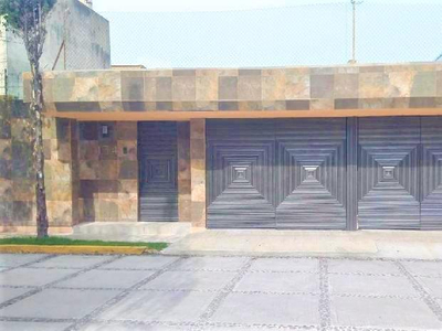 Casa En Venta Remodelada En Col. Cipres En Toluca Estado De México