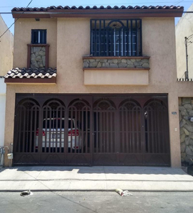 Casa Sola En Renta En Portal Del Roble, San Nicolás De Los Garza, Nuevo León