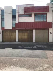 Casa Sola En Venta En Comisión Federal De Electricidad, Irapuato, Guanajuato