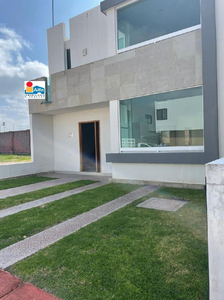 Casa Sola En Venta En Lombardía, Irapuato, Guanajuato