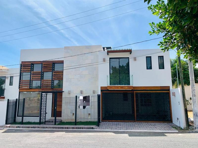 Casa Sola En Venta En Villas De Irapuato, Irapuato, Guanajuato