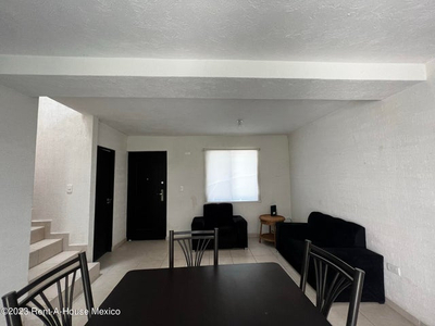 Rincones Del Marques. Venta - Casa De Segunda Mano Con 3 Recamaras