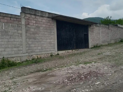 Terreno En Yautepec, Mor. 1200m Bardeados Con Construcción