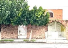 Casa con amplios espacios en Venta Colonia Estrella, Torreón, Coahuila