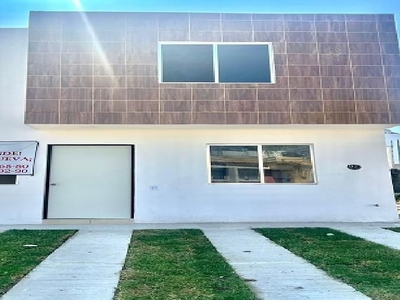 Casa en venta en fraccionamiento real del valle, Tlajomulco de Zúñiga, Jalisco