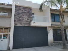 Casa en venta en la colonia 16 de septiembre sur, Puebla