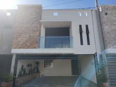 SE VENDEN 2 CASAS NUEVAS EN CACALOMACAN