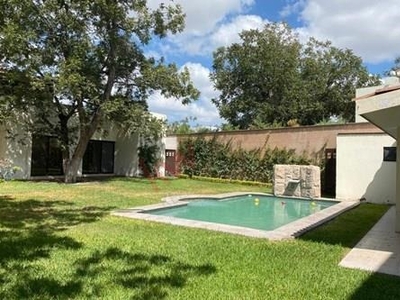 Casa En Venta Con Amplio Jardín Y Alberca, Santo Tomás, Las Trojes, Torreón, Coahuila | MercadoLibre