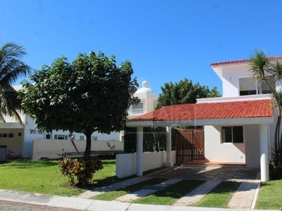 Casa en condominio en renta en Zona Hotelera, Benito Juárez, Quintana Roo