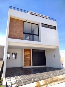 VENTA CASA EN VALLE IMPERIAL