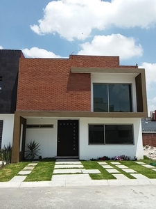 Casas en venta - 144m2 - 4 recámaras - Calimaya - $3,895,000