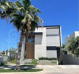 Casas en venta - 650m2 - 3 recámaras - Puerto Juarez - $3,500,000 USD