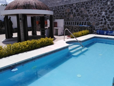 Casas en venta - 700m2 - 3 recámaras - Santiago de Querétaro - $7,900,000