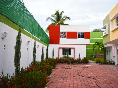 Casas en venta - 87m2 - 3 recámaras - Villa de Alvarez - $795,000