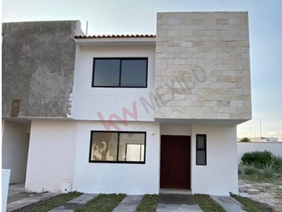 Casa nueva en venta en Ciudad Maderas el marqués $1,965,500