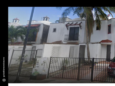 Casa En Remate Bancario En Playa Del Carmen Centro, Solidaridad, Quintana Roo