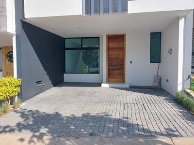 CASA EN VENTA EN COTO PRIVADO CAPITAL NORTE