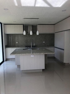 Casa en Venta en Parque Nuevo León, Lomas de Angelópolis, 4 recámaras, entrega mayo 2023