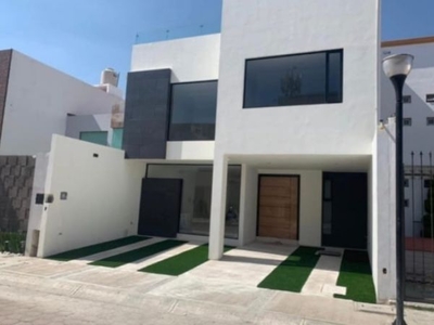 $4,950,000.00 EXCELENTE RESIDENCIA NUEVA