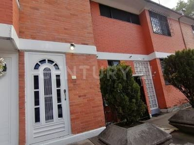 Casa en Renta en Jardines Villa Coapa, Tlalpan. RCR-483