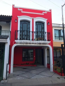 Casa En Renta En Parques San Pedro.(Lomas Del Nilo).