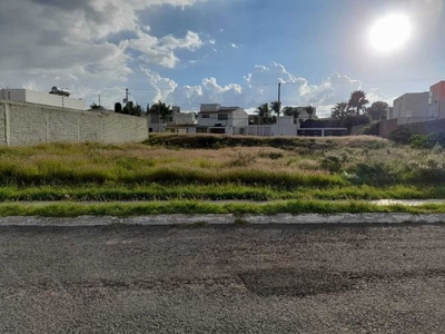 Terreno habitacional en Juriquilla Toliman, pegado a Santa Fe con Vigilancia