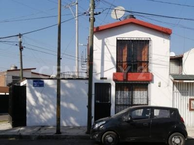 Casa en venta a en Puebla, Zona Satelite, contado o credito