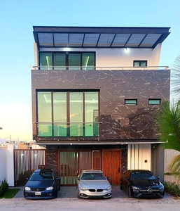 Casa en venta en fraccionamiento valle imperial, Zapopan, Jalisco