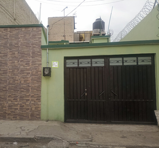 Casa Recién Remodelada En Ecatepec