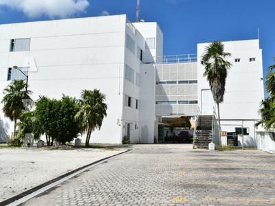 Edificio En Venta Con 2 Lotes De Terreno Anexos, Av. Yaxchilán, Sm 17 , Cancún