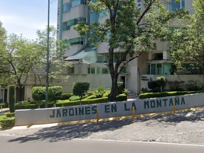 HERMOSA CASA EN JARDINES EN LA MONTAÑA