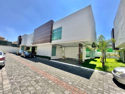 Casa en condominio en venta Status Luxury Home Metepec, Libertad Mz 041, Llano Grande, Estado De México, México
