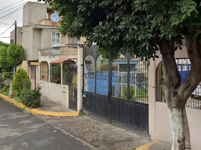 Casa en condominio en venta Valle De Toluca 14b, Unidad San Buenaventura, San Buenaventura, Estado De México, México