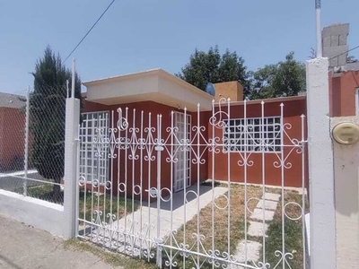 Casa en renta Avenida Emiliano Zapata Poniente 32-32, Soyaniquilpan De Juárez Centro, Soyaniquilpan De Juárez, México, 54280, Mex