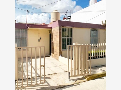 Casa en renta Refacciones, Avenida General Venustiano Carranza, Morelos, Toluca, México, 50120, Mex