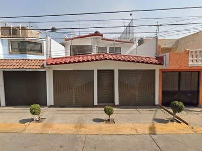 Casa en venta Avenida Bosques De Egipto, Bosques De Aragon, Ciudad Nezahualcóyotl, Estado De México, México