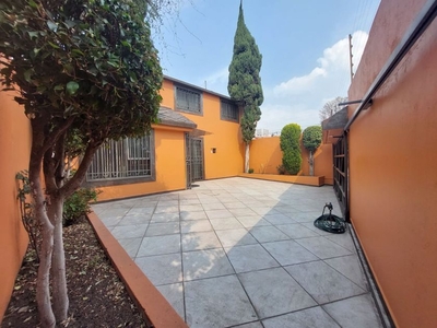 Casa en venta Bulevar De Los Continentes 139, Mz 012, Valle Dorado, Tlalnepantla De Baz, Estado De México, México