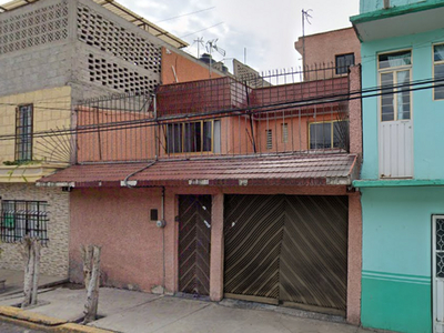 Casa en venta Calle 13, El Sol, Ciudad Nezahualcóyotl, Estado De México, México