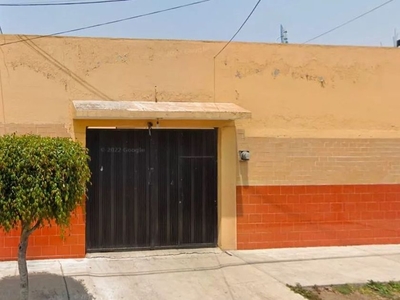 Casa en venta Calle 17, Maravillas, Nezahualcóyotl, Estado De México, México