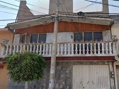 Casa en venta Calle 9, Las Aguilas, Nezahualcóyotl, Estado De México, México