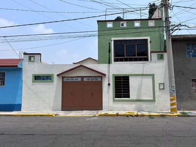 Casa en venta Calle Emiliano Zapata 13, San Martín De Porres, Ecatepec De Morelos, México, 55050, Mex