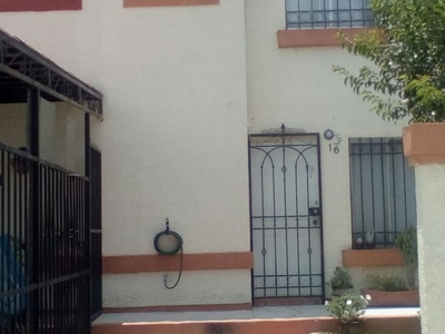 Casa en venta Calle Laurel 14, Conj Hab Villa Del Real 6ta Secc, Tecámac, México, 55749, Mex