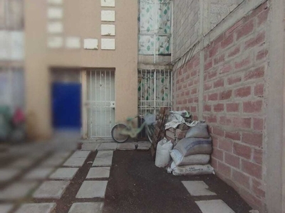Casa en venta Cerrada Zaragoza, Barrio El Arenal 2, Chicoloapan, México, 56376, Mex