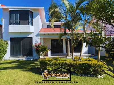 Casa en venta Fraccionamiento Lomas De Cocoyoc, Morelos, México