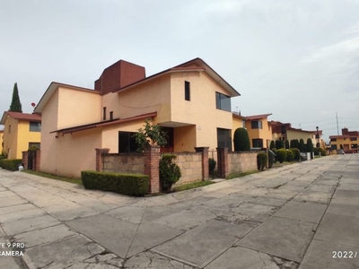 Casa en venta San Jerónimo Chicahualco, Metepec