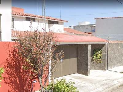 En Remate Hipotecario; Enorme Casa En Venta En Quintas Del Marques, Queretaro
