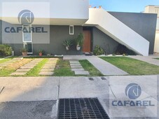 3 recamaras en venta en fraccionamiento el mirador querétaro