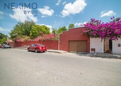 Casa en venta con magnífico terreno en Dolores Otero, Mérida